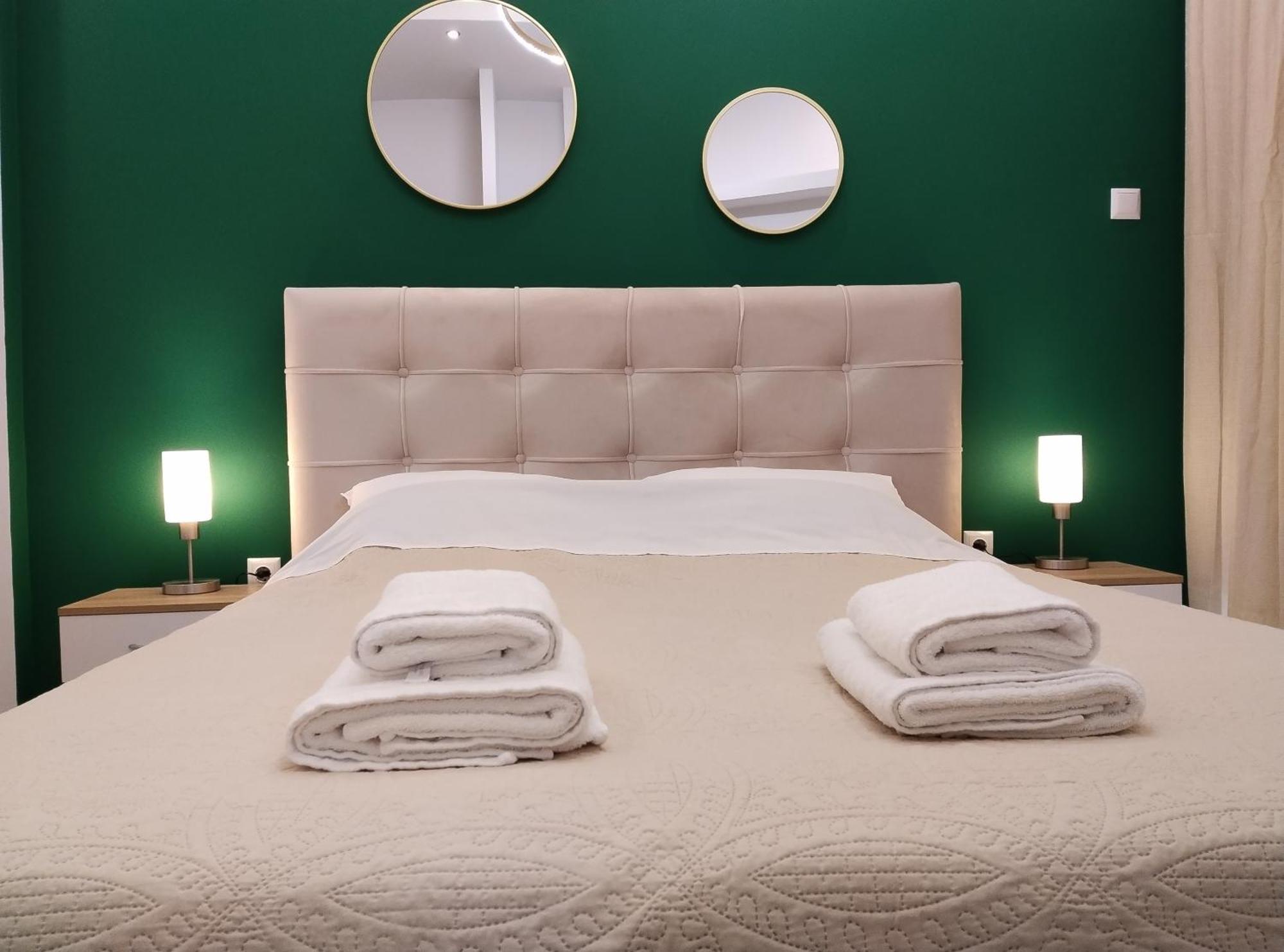Domus Apartment - City Center Karaferye Dış mekan fotoğraf